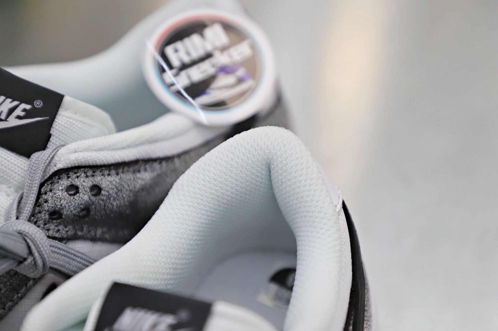 WMNS DUNK LOW