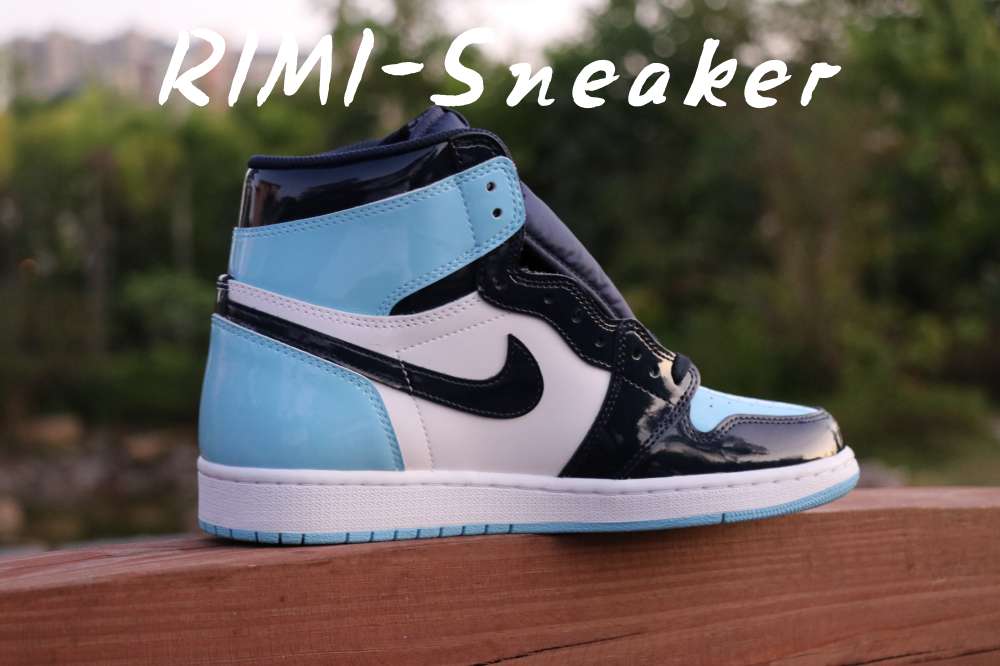 WMNS AIR JORDAN 1 RETRO HIGH OG