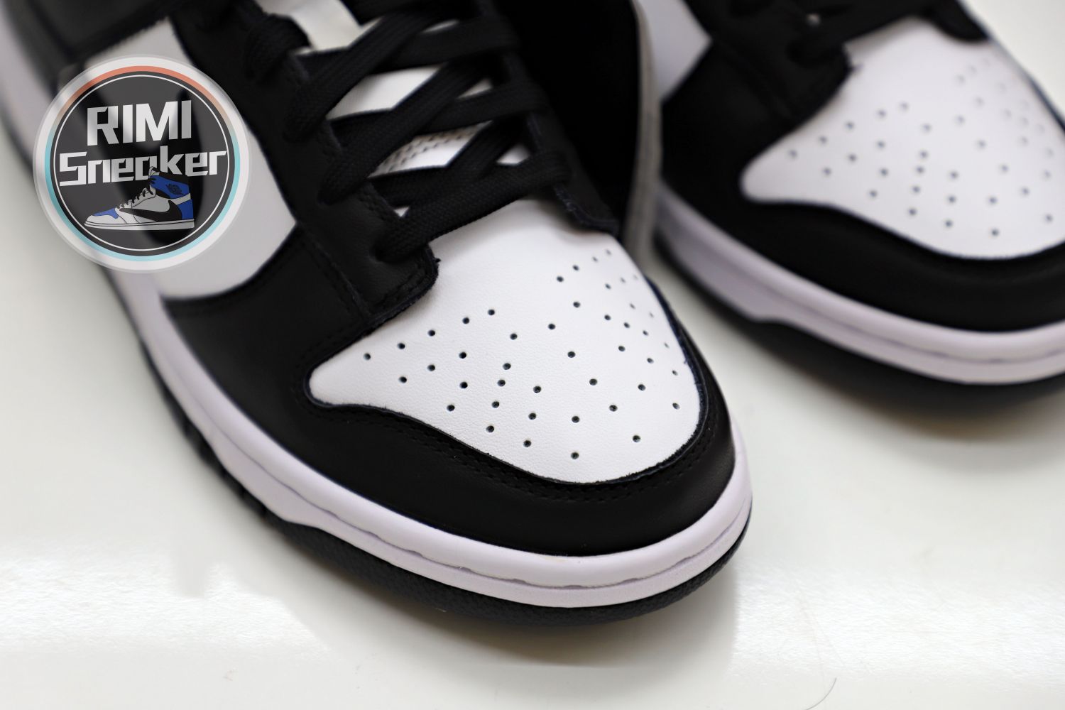 DUNK LOW PANDA