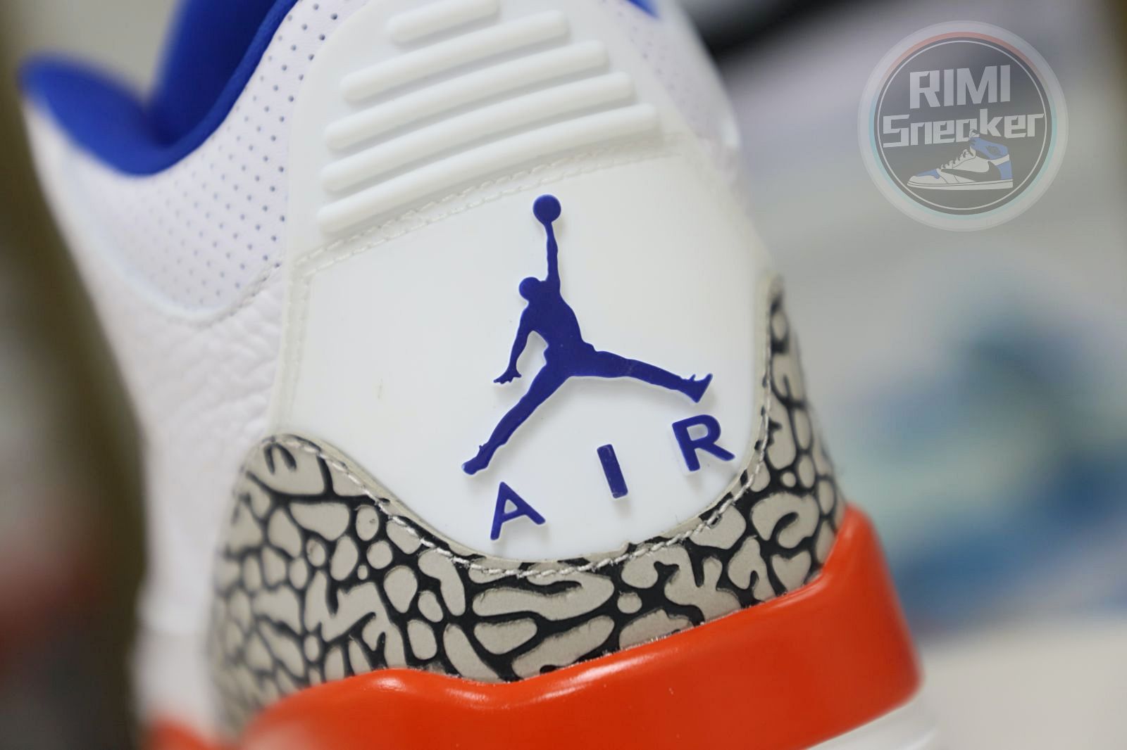 AIR JORDAN 3 RETRO