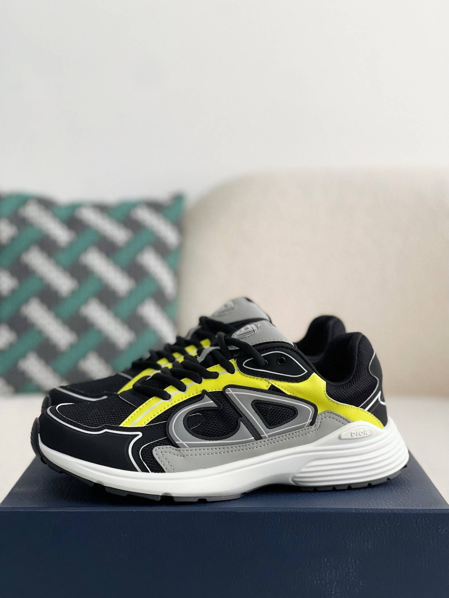D*OR B30 New Sneaker
