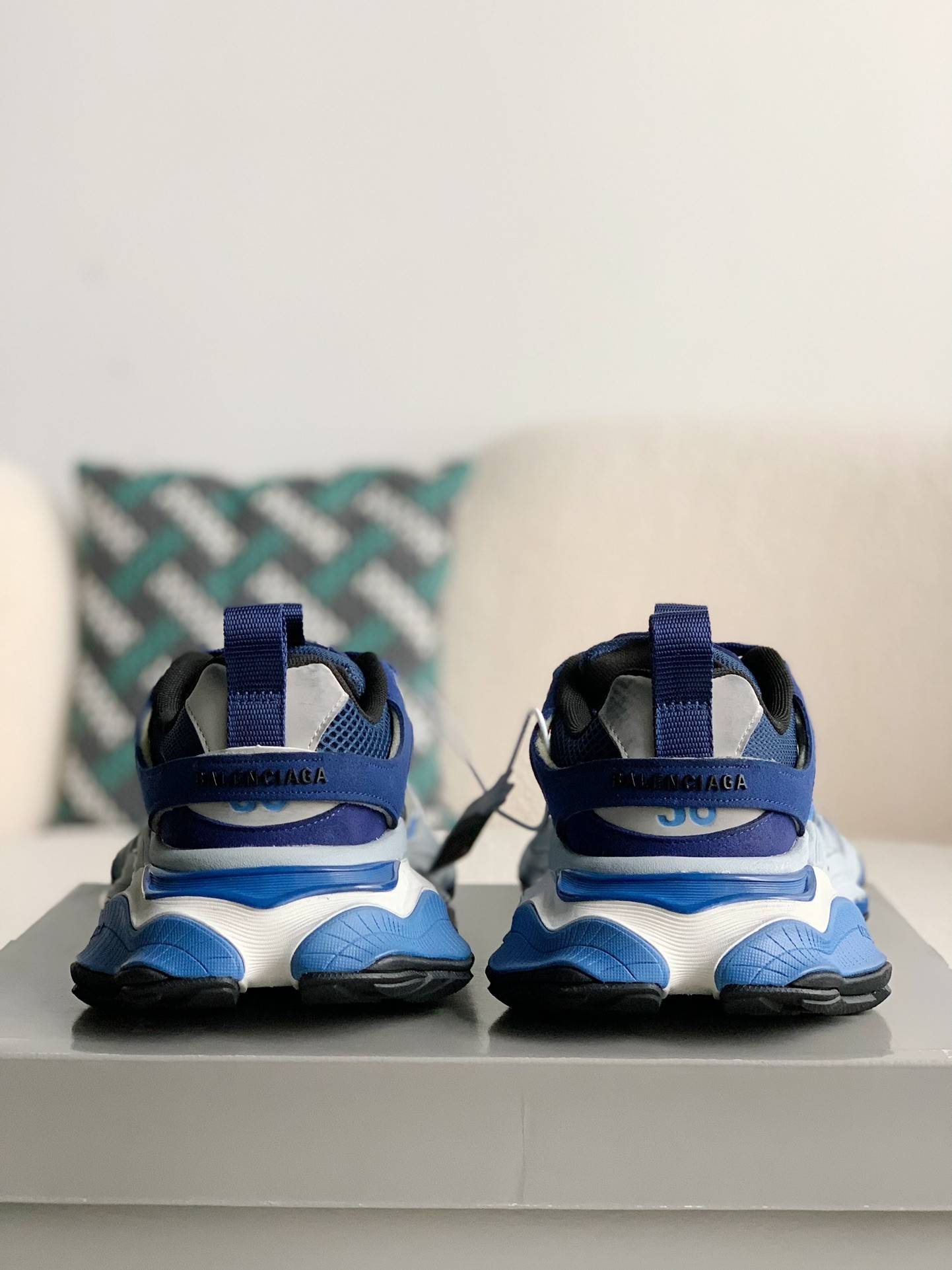 BLCG Runner Sneaker