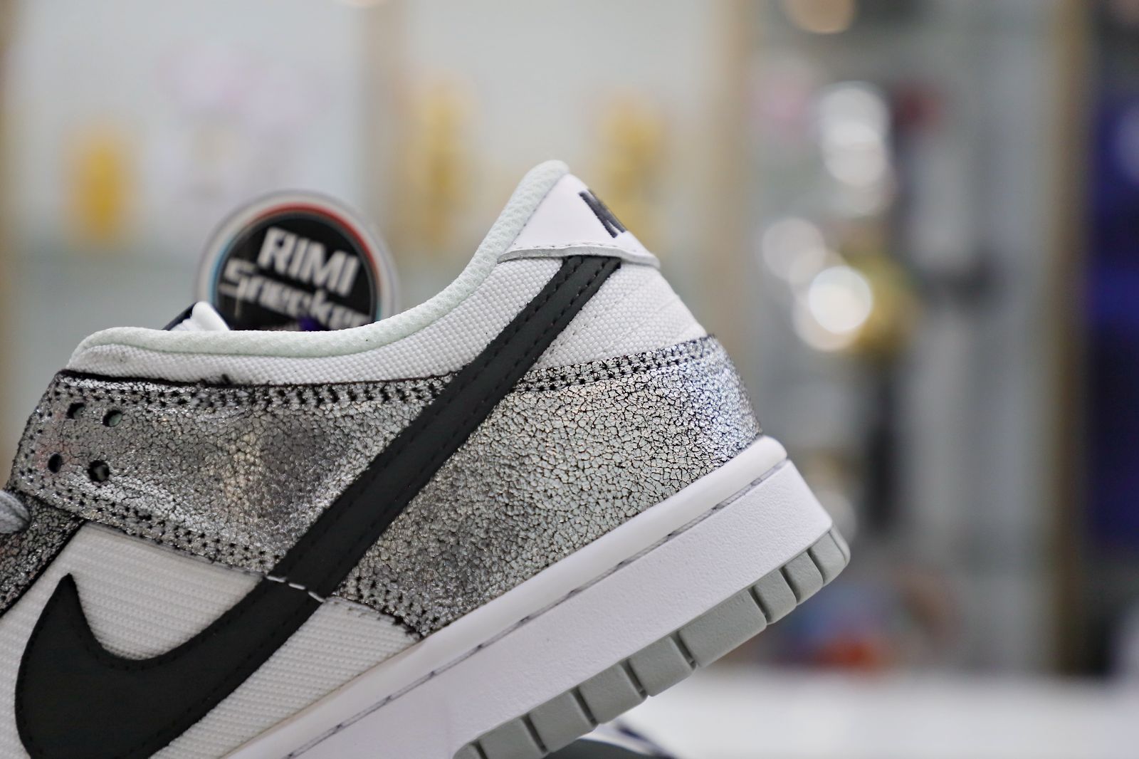 WMNS DUNK LOW