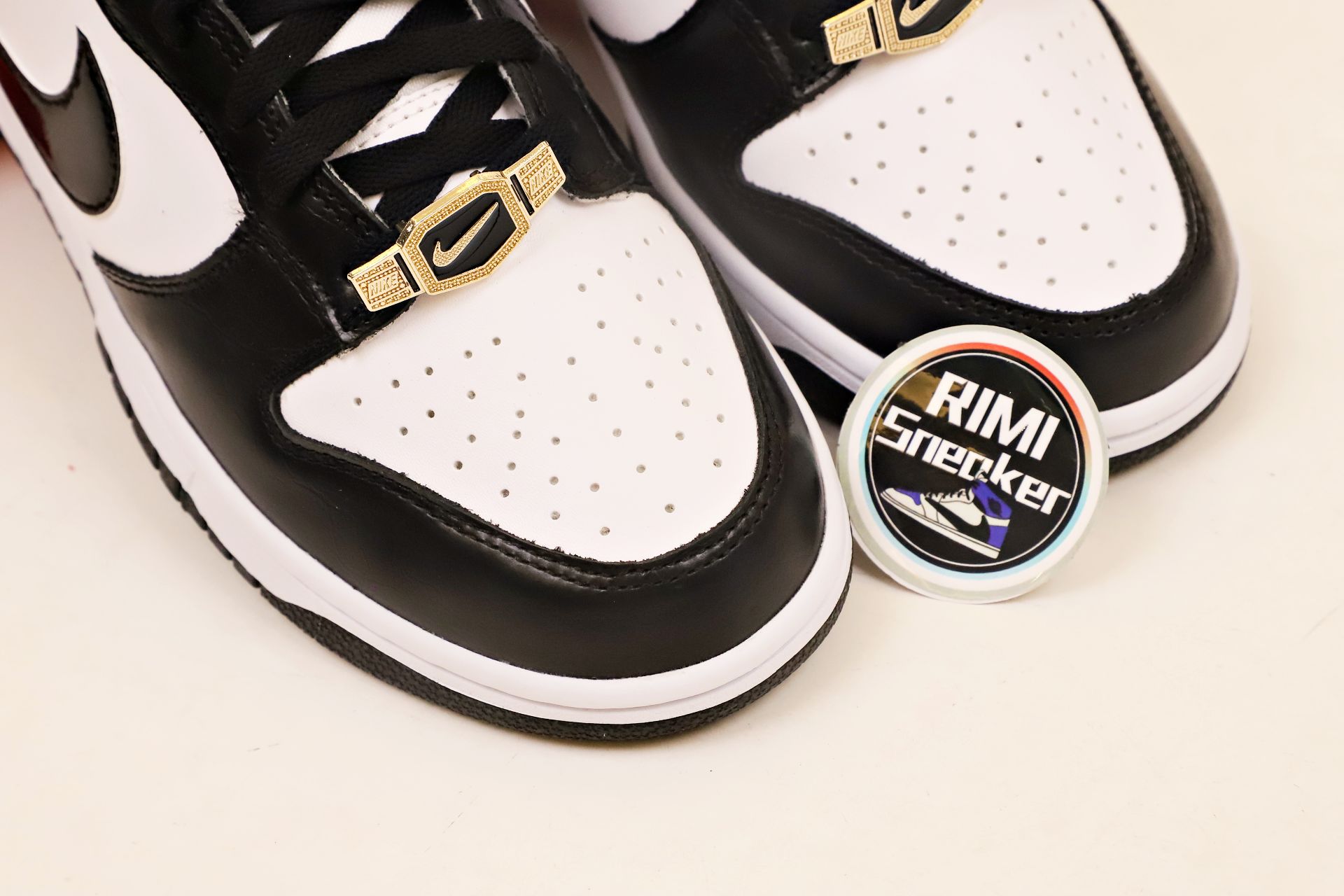 DUNK LOW PANDA