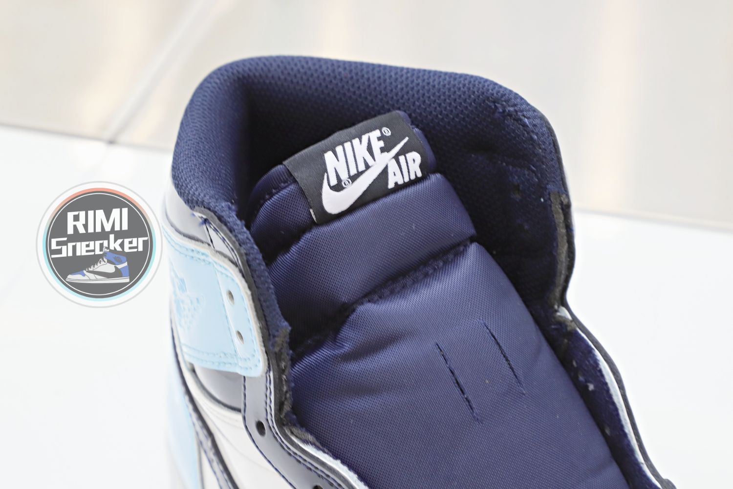 WMNS AIR JORDAN 1 RETRO HIGH OG