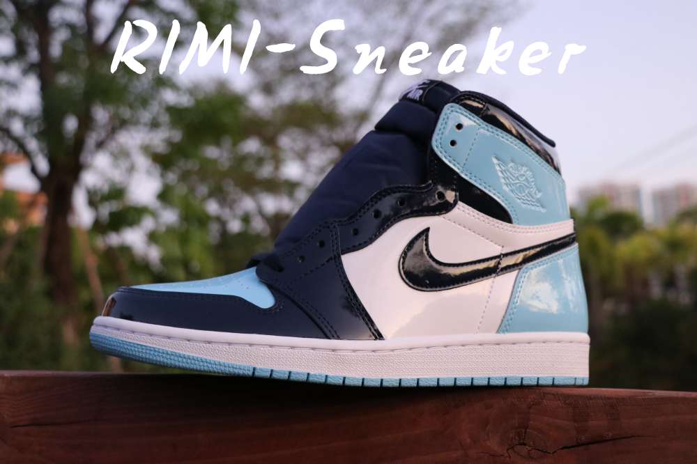 WMNS AIR JORDAN 1 RETRO HIGH OG