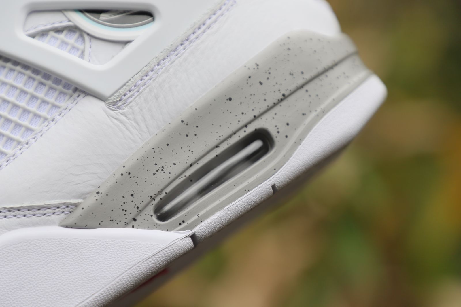 AIR JORDAN 4 RETRO