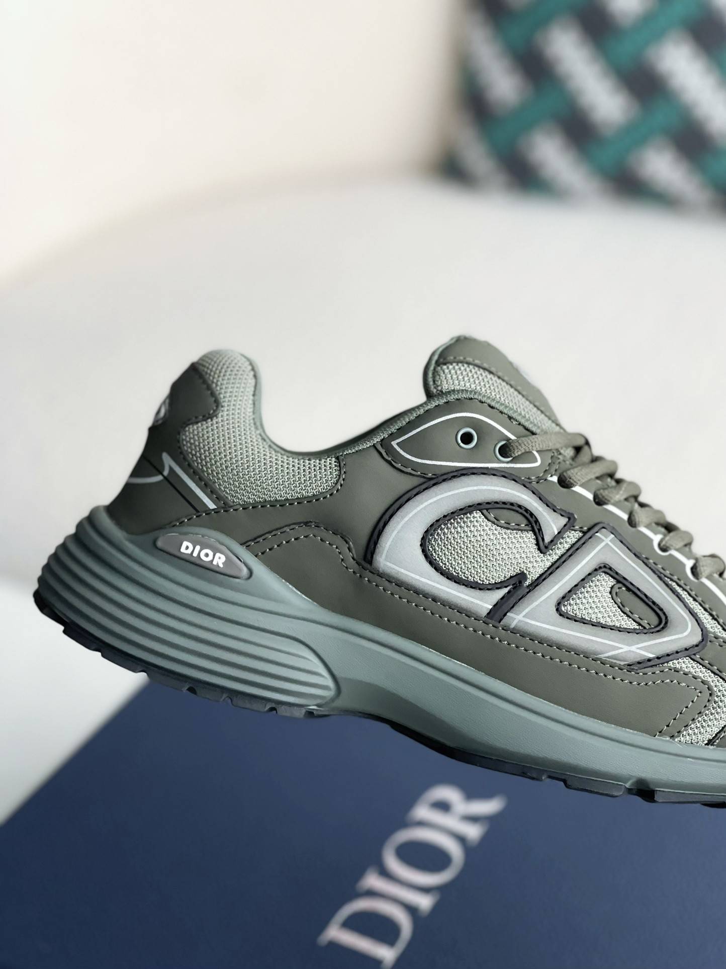 D*OR B30 New Sneaker