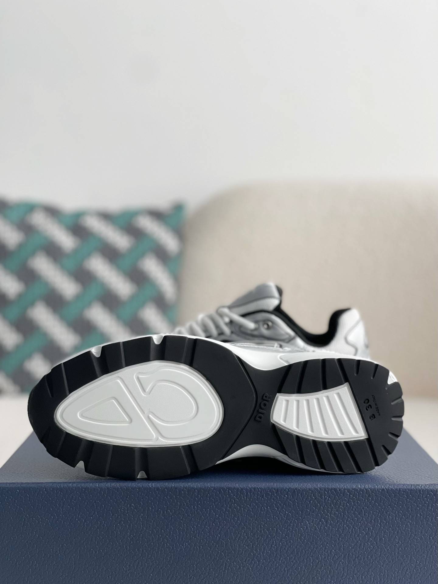 D*OR B30 New Sneaker
