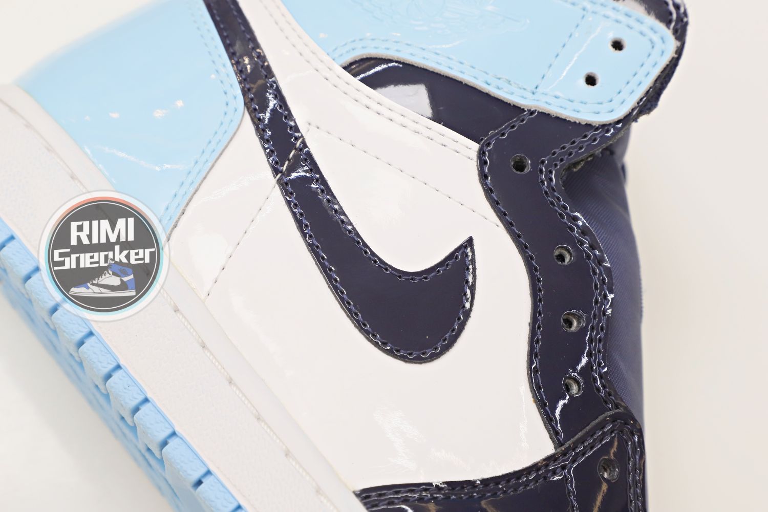 WMNS AIR JORDAN 1 RETRO HIGH OG
