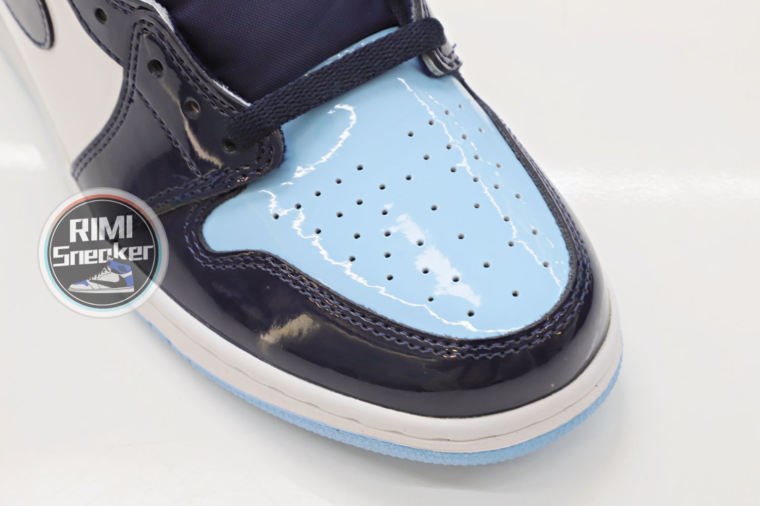 WMNS AIR JORDAN 1 RETRO HIGH OG