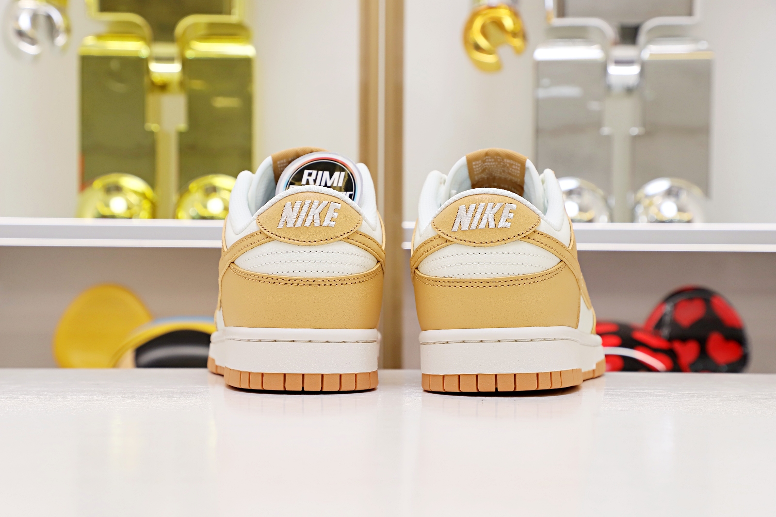 WMNS DUNK LOW