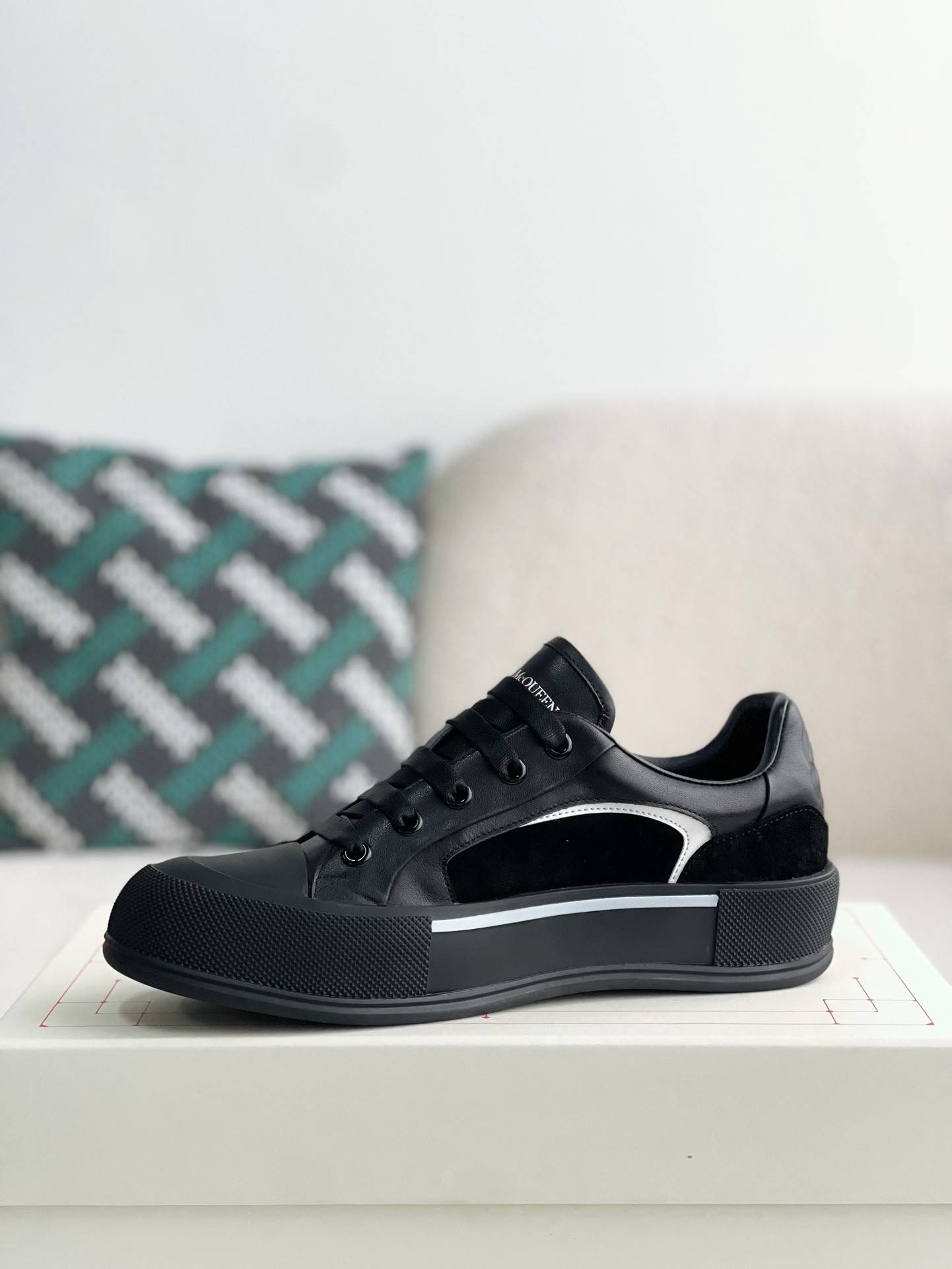 Alexander McQueen Sneakers