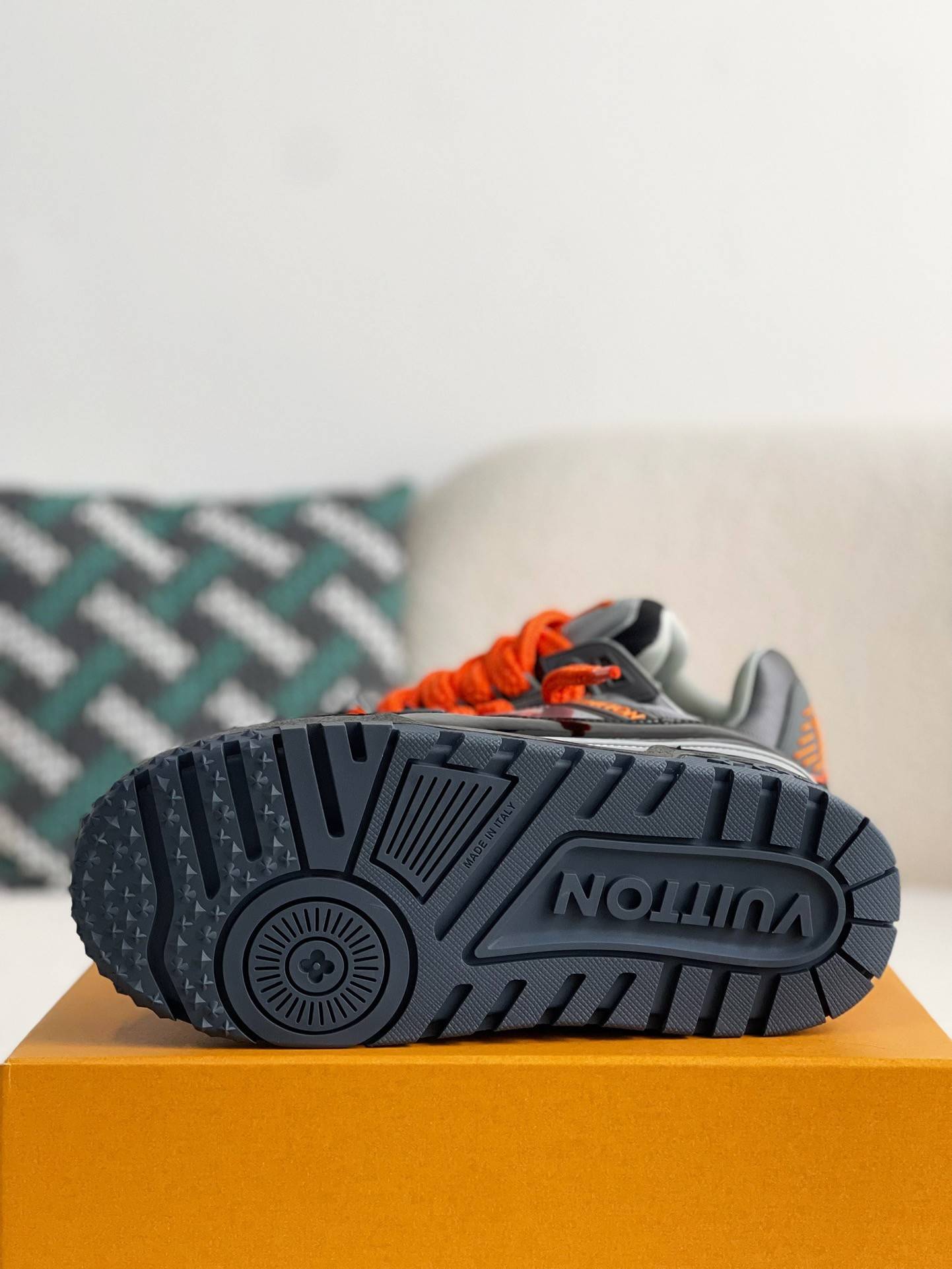L*V TRAINER MAXI  SNEAKERS
