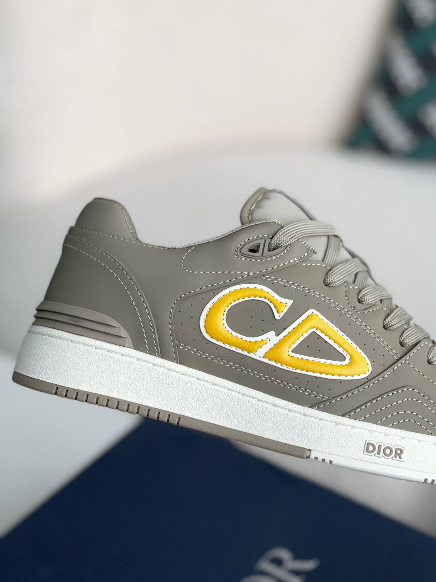 D*OR B57 Sneakers