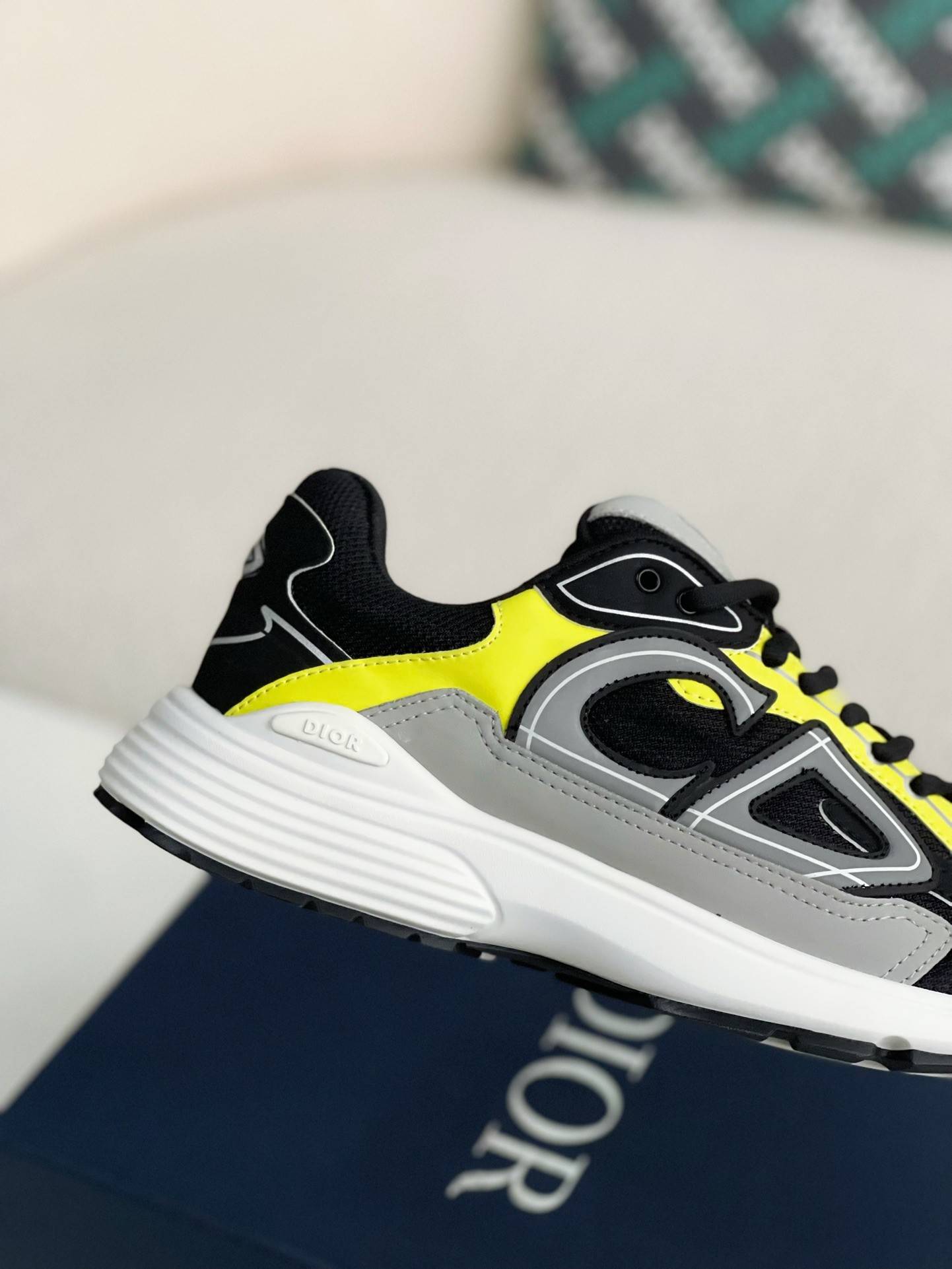 D*OR B30 New Sneaker