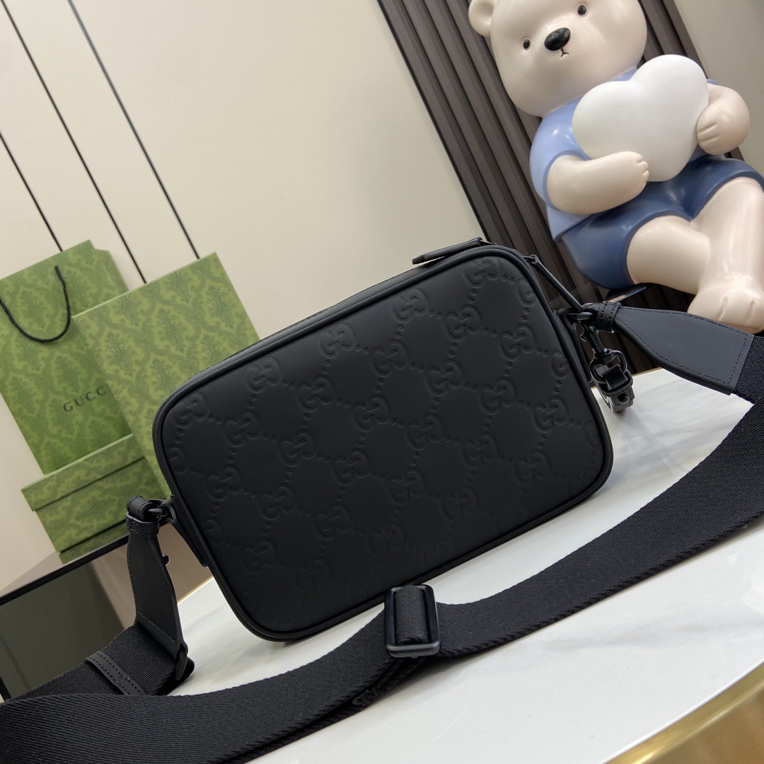 Gucci Crossbody Bags A range of men