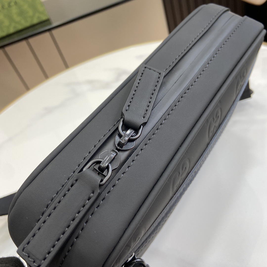 Gucci Crossbody Bags A range of men