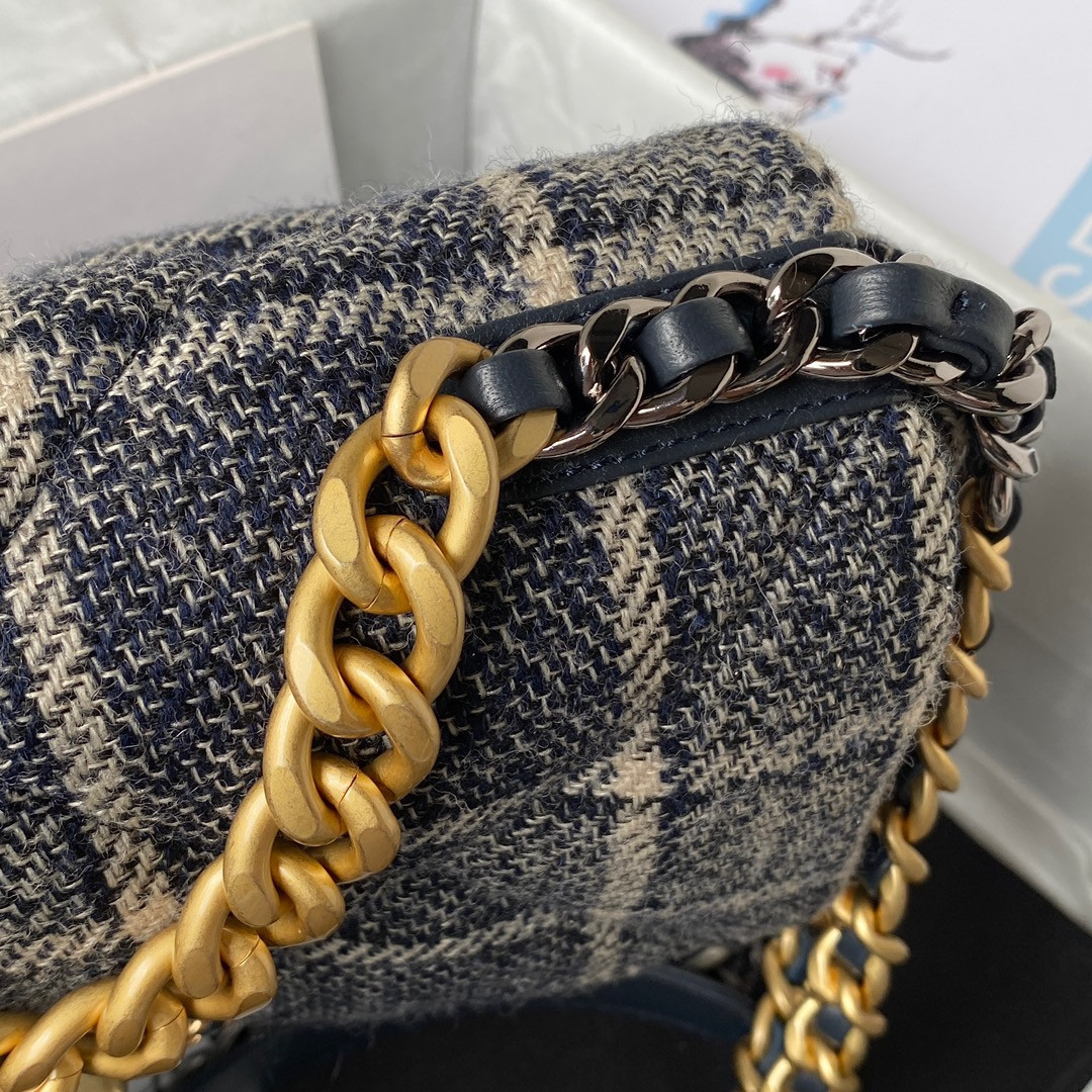 Chanle 19 Handbag
