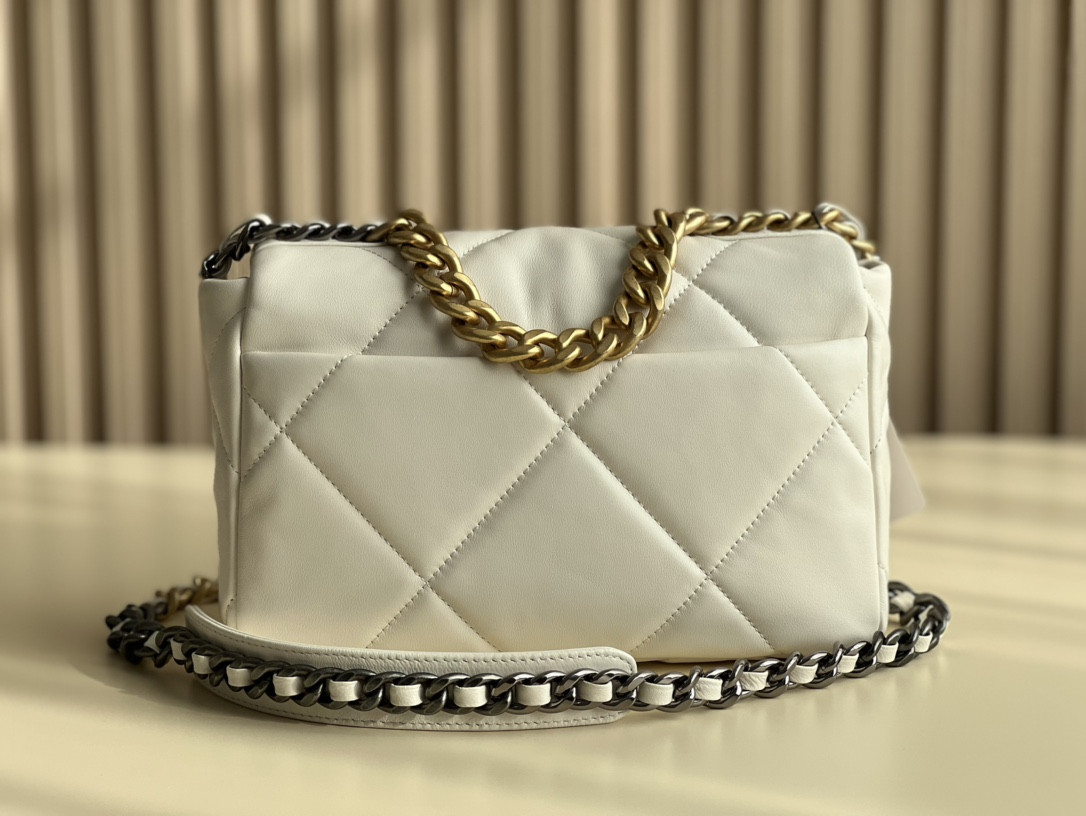 Chanle 19 Handbag