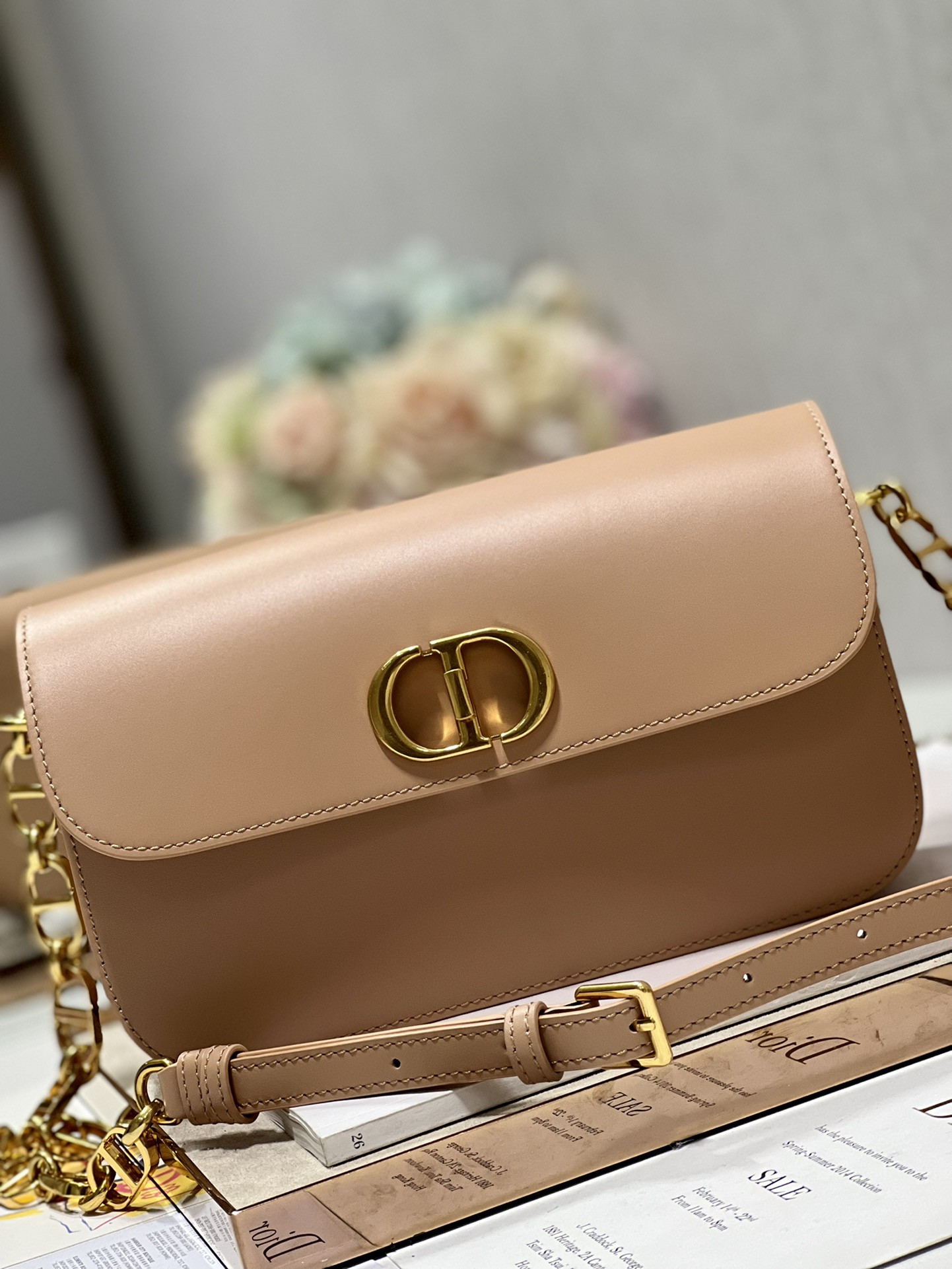 30 Montaigne Bag