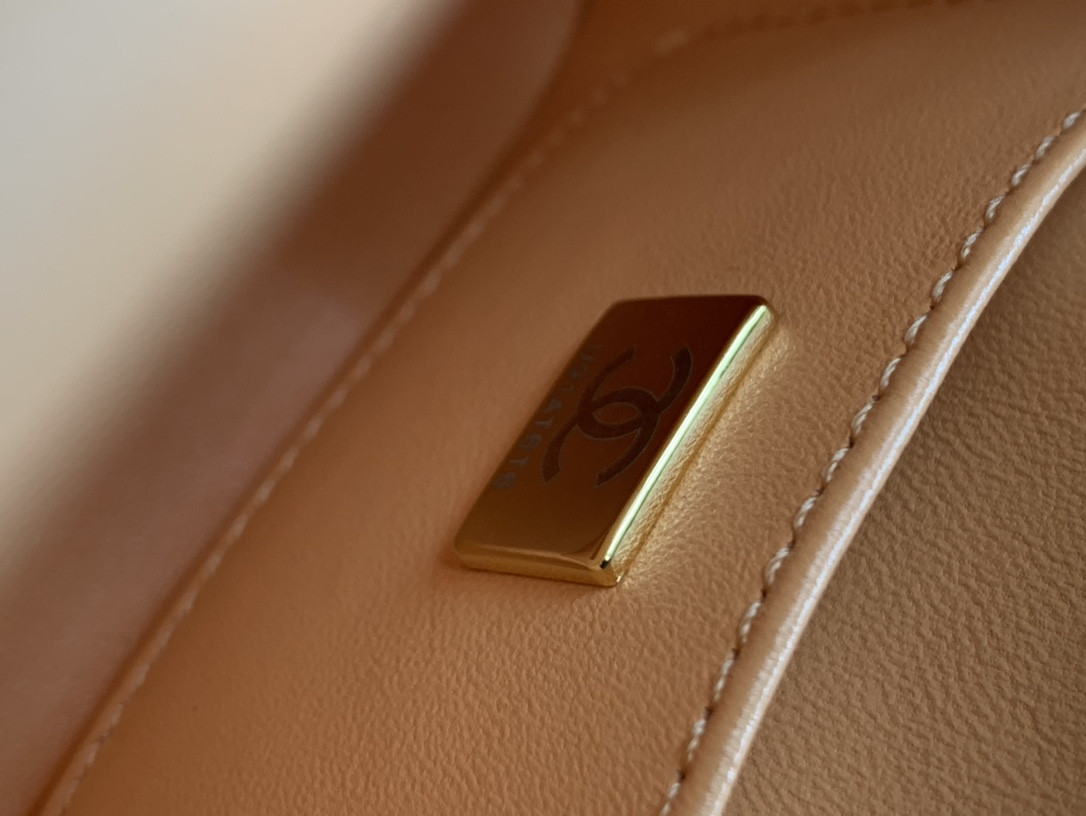 Chanle Flap Bag