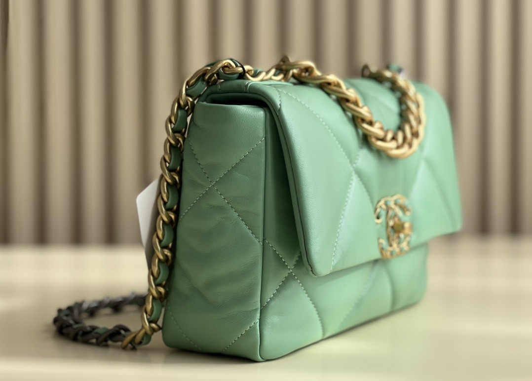 Chanle 19 Handbag