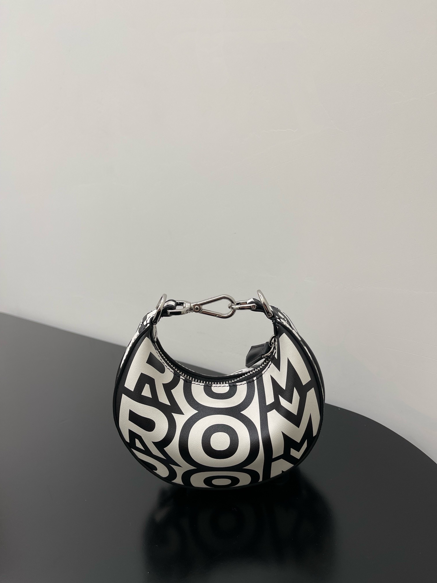 Fendi Praphy